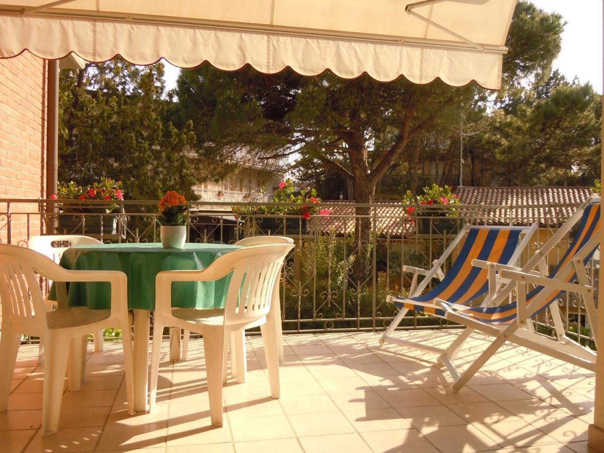 Villa Adria Lignano Sabbiadoro Luaran gambar
